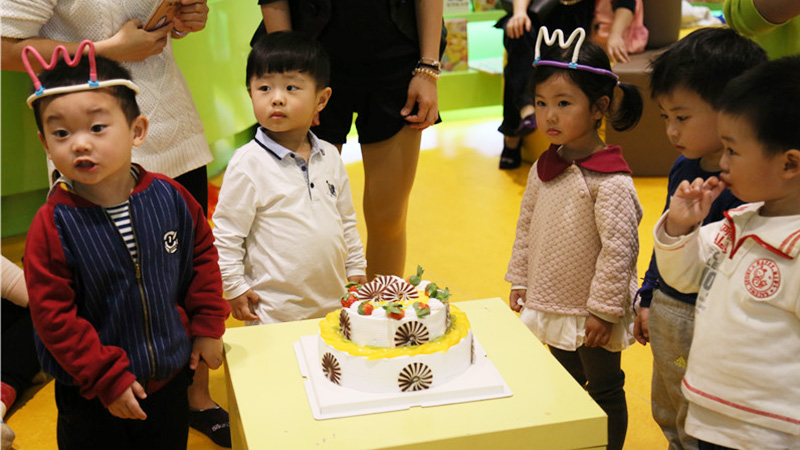 BBunion国际早教厦门世贸中心活动花絮:感恩生日会 BBunion国际早教厦门世贸中心活动花絮:感恩生日会